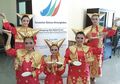 Menari di Atas Kaca, Lihat Keistimewaan Lain dari Tari Piring