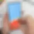 YouTuber Ini Coba Hancurkan Samsung Galaxy S23 Ultra, Layar Dibakar!