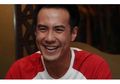 Sekarang Kaya dan Terkenal, Siapa Sangka 5 Seleb Ini Dulu Tukang Cuci Moms