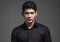 Pernah Menjadi Supir Hingga Kuli, Ini 4 Artis yang Sempat Hidup Susah