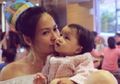 Namanya Tenggelam Sejak Menikah dengan Cucu Soekarno, Rahasia Awet Muda Donna Harun Ada Pada Bahan Dapur Ini