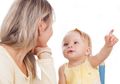 Catat Moms! Inilah Ciri-Ciri Umum Anak yang Cerdas dalam Berbahasa