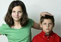 Awas! Anak Bisa Alami Gangguan Mental Karena 'Siblings Bullying'