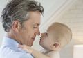 Bahaya! Inilah 4 Risiko Memiliki Anak Bagi Laki-laki Di atas 40 Tahun