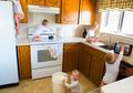 Anak Moms Hiperaktif atau Aktif? Inilah Ciri Anak Hiperaktif