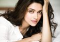 Ingin Wajah Cantik dan Mulus Seperti Artis Bollywood? Konsumsi 5 Buah Lezat ini