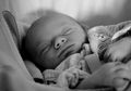 Adakah Bahayanya Jika Bayi Sering Berkeringat Saat Tidur Malam?