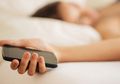Moms, Mulai Detik Ini Hilangkan Kebiasaan Tidur Bareng Ponsel, Sebab Ini Bahayanya