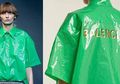 Seperti Mantel Plastik Rp5 Ribu, Baju Plastik Ini Terjual Habis dengan Harga Jutaan! Apa Istimewanya?