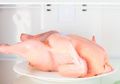 Ini Alasan Tidak Boleh menyimpan Daging Ayam di Rak Kulkas Paling Atas