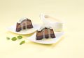 Puding Dua Warna, Lezat Saus Manisnya Pasti Bikin Lupa Diri!