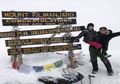 Gadis Cilik Berusia 7 Tahun Ini Daki Gunung Kilimanjaro. Alasannya Sungguh Mengharukan