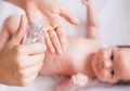 Jangan Asal Pakai, Ini Minyak Pijat yang Aman Digunakan untuk Bayi!