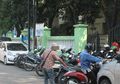 5 Kelakuan 'Gokil' Tukang Parkir yang Bikin Geleng-geleng Kepala!