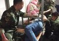 Maksud Hati Ingin Ikut Tantangan, Remaja Ini Malah Terjepit di Besi Ranjang