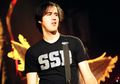 3 Tips Bermain Bass dari Mantan Bassist Nirvana, Krist Novoselic