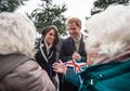 Demi Melihat Pernikahan Pangeran Harry dan Meghan Markle, Para Penggemar Rela Lakukan Ini!