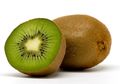 Bukan Cuma Enak, Buah Kiwi Ampuh Mempercantik Kulit loh!