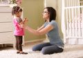 Mendiamkan Anak Ketika Tantrum Adalah Cara Terbaik, Benarkah?