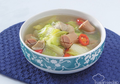 Ingin Siapkan Sahur Praktis ? Masak Sup Sawi Putih Sosis Jamur, yuk!