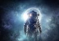 Bagaimana Para Astronaut Menjalankan Salat dan Puasa di Luar Angkasa?