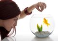 Ssst...Memelihara Ikan Ternyata Bikin Moms Awet Muda, Ini Faktanya!