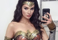 7 Cosplayer Ini Mirip Banget Dengan Pemeran Aslinya. Bisa Bedain?