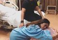 Sebelum Melahirkan, Cynthia Riza Istri Giring Ganesha Masih Squat!