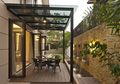 Yuk Ciptakan Suasana Segar dengan Ruang Semi Outdoor di Rumah