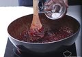 Daripada Beli, Yuk, Buat Sendiri Selai Olesan Roti Enak Dengan Tips Ini!