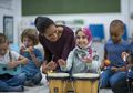 Benarkah Belajar Musik dan Les Bahasa Bikin Si Kecil Cerdas? Ini Fakta Menurut Ahli
