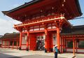 Kuil di Jepang Ini Penuh dengan Puluhan Ribu Deretan Gapura Torii