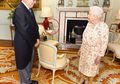 Baru Satu Minggu, Foto Pangeran Harry dan Meghan Markle Dipindah Ratu
