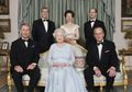 Meski Keturunan Langsung Ratu Elizabeth II Mereka Ini Tak akan Pernah Mendapat Gelar Kerajaan, Mengapa?