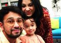 Minta Maaf karena Ganggu Nagita Sholat, Alasan Rafathar Bikin Ketawa