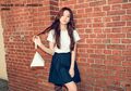 Penampilan Kece ala Jisoo BLACKPINK dengan Plaid Dress, Contek yuk!