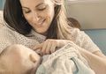 Dimandikan ASI oleh Ibunya, Bayi Ini Sembuh dari Penyakit Kulit