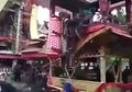 (Video) Mengerikan, Pria Ini Tewas Tertimpa Peti Mati Ibunya Saat Acara Pemakaman