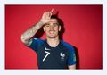 25 Pemain Sepak Bola di Piala Dunia Ini Menawan Banget!