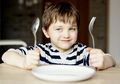 Si Kecil Lapar Fisik Atau Emosional, Kenali Dengan Cara Sederhana Ini!