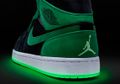 Nike Rilis Sneakers Baru Kolaborasi dengan Xbox dalam Air Jordan 1 Mid