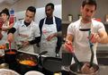 Dari Neymar Sampai Messi, 4 Pesepakbola Ini Ternyata Jago Masak, Lo!
