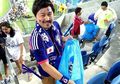 Unik! Begini Cara Suporter Jepang Merayakan Kemenangan Timnya