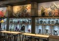 Unik, Ini Dia Wujud Cafe Bertema Superhero yang Bikin Takjub
