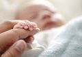Bikin Haru! Seorang Bayi Harus Berjuang Hidup Meski Terlahir dengan Kelainan Genetik Langka