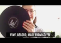 Ajaib! Ini Vinyl Pertama yang Terbuat Dari Kopi dan Bisa Diminum