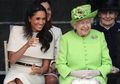 Duduk di Dekat Ratu Elizabeth II, Meghan Markle Dituding Lakukan Kesalahan Besar Sebagai Seorang Bangsawan