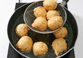 Dengan Tips Ini, Membuat Bakso Goreng Renyah dan Mengembang jadi Mudah Banget!