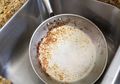 Pusing dengan Noda Pada Alat Dapur? Hilangkan dengan Bahan Alami Ini