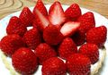 Ada Jarum dalam Buah Stroberi, Warga Australia Diminta Waspada
